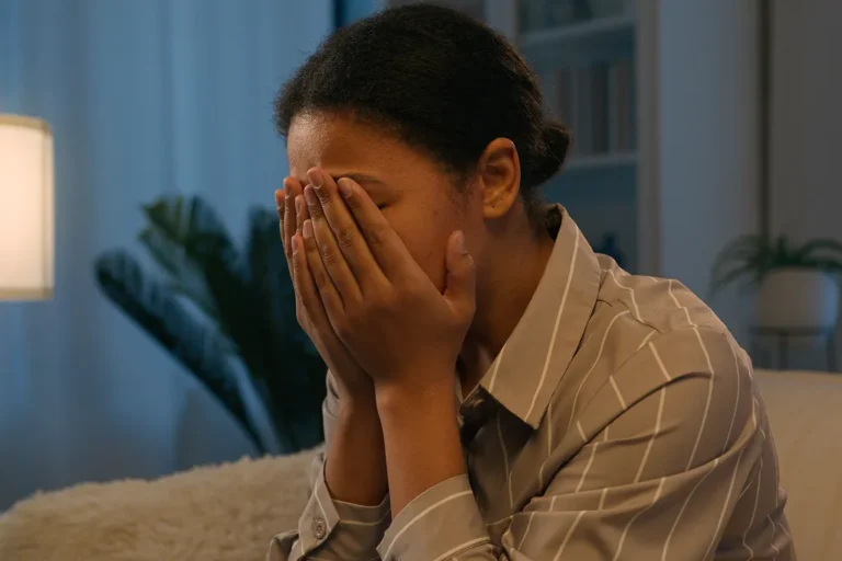 Woman needing help with the signs of her toxic family system.